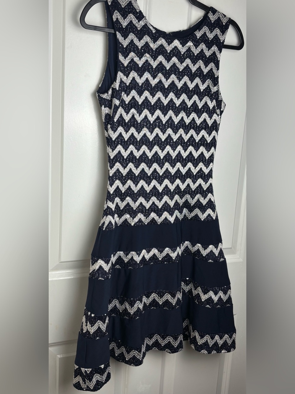 Betsy & Adam Navy Chevron Fit & Flare Dress Sz 6